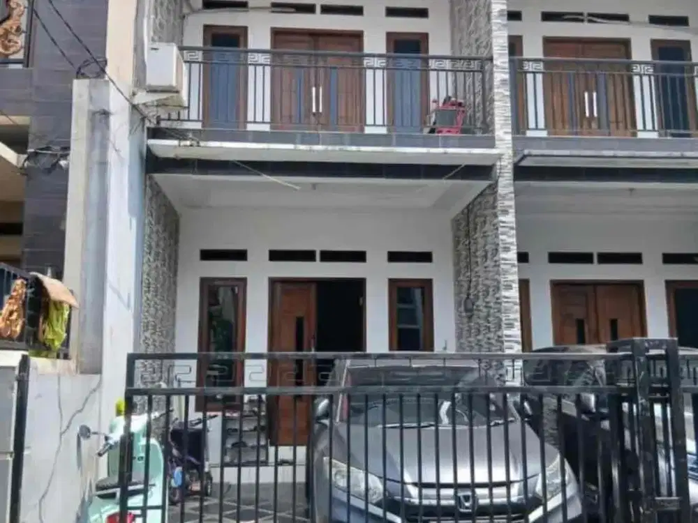 Rumah Bagus Dalam Komplek di Kelapa Dua Kebon Jeruk Jakarta Barat