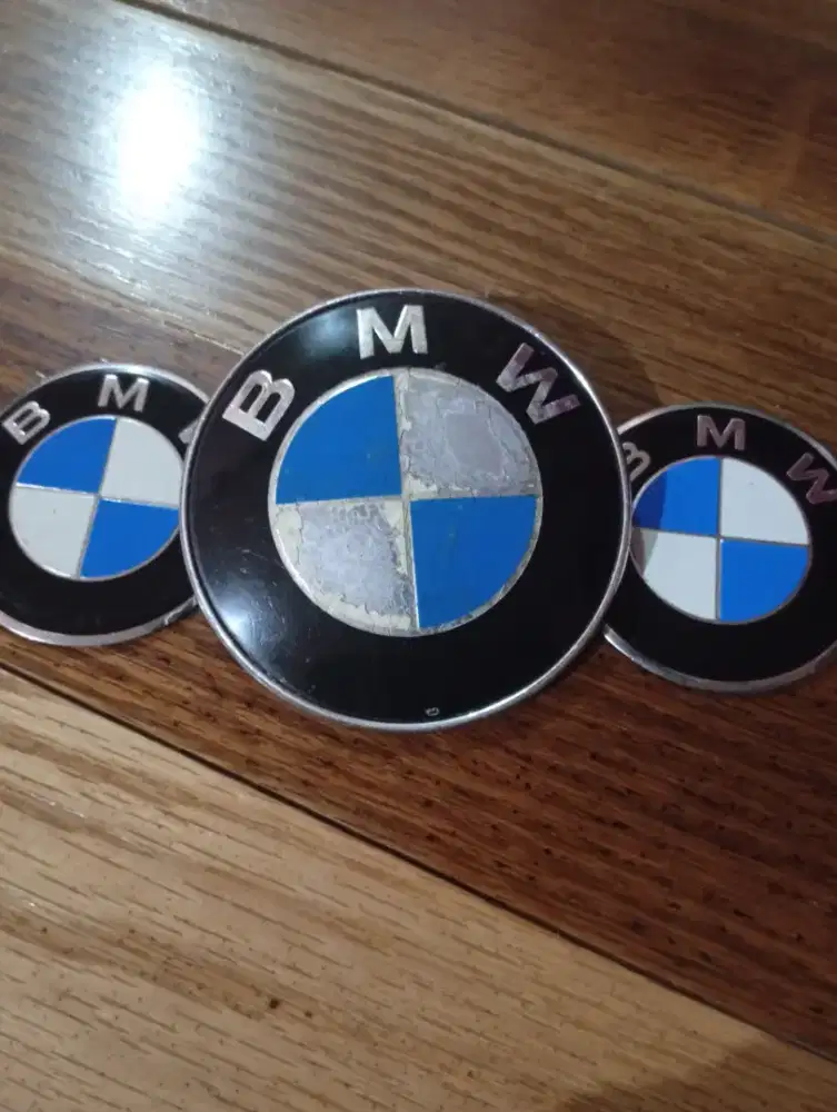 Paket Logo Emblem BMW E30 E34 Vintage 5XXX-XXX324 + 2 Caps Center Velg