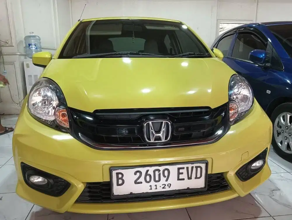 Honda Brio e Satya at  spesial collor DP 5jt tahun 018