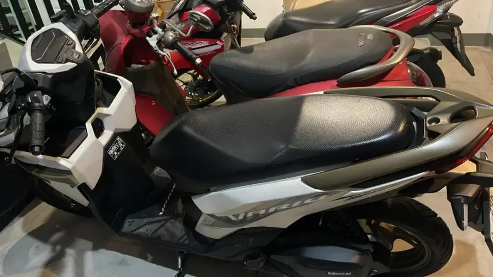 Jual motor vario 125 cbs iss