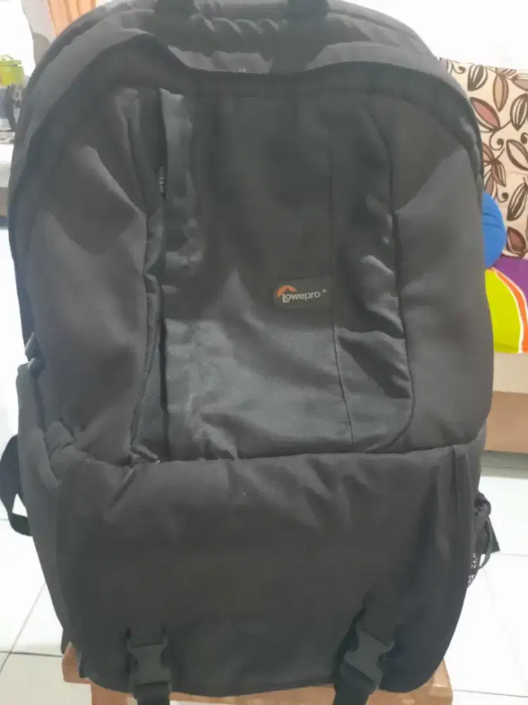 Dijual Satu Unit Tas Lowepro Fastpack 200