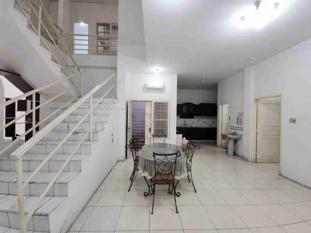 Rumah Taman Malibu Indah Polonia Lingkungan Strategis Medan