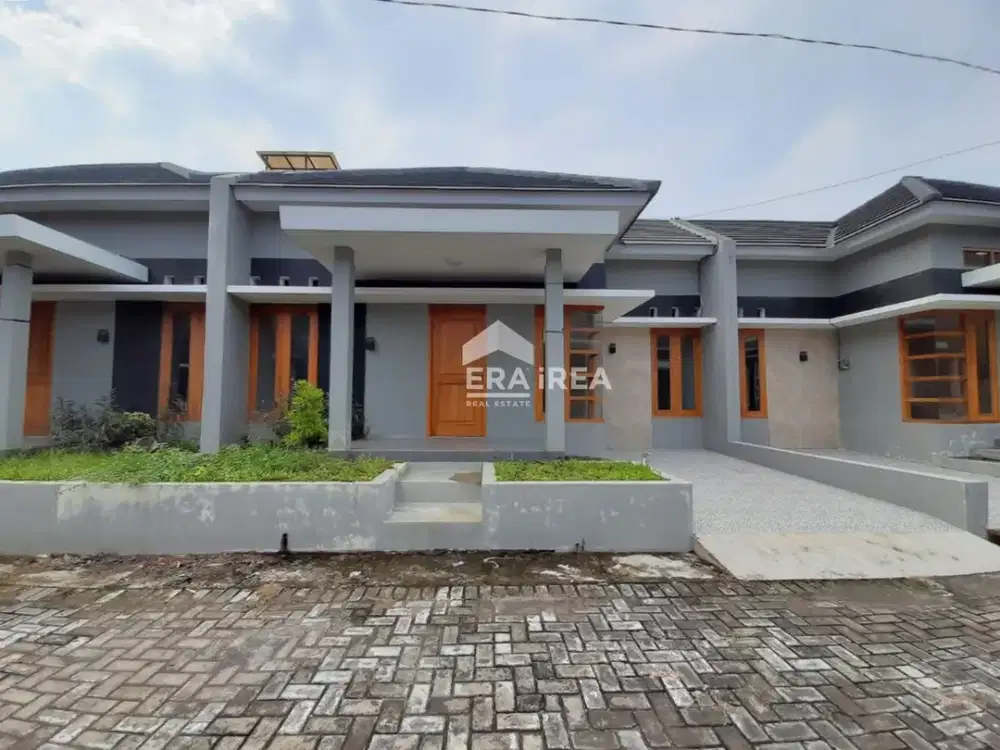 RUMAH DIJUAL DI COLOMADU DEKAT DE TJOLOMADOE