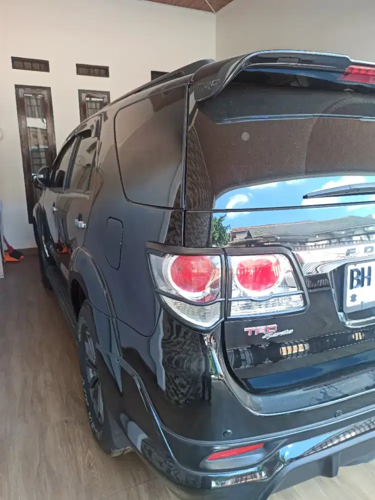 Jual kend r4 Toyota Fortuner VNT TURBO