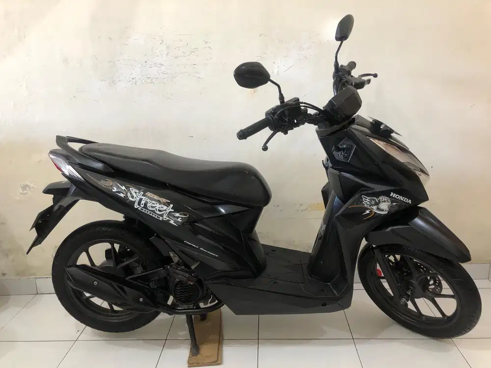 Honda Beat Street Th.2022 hitam!!
