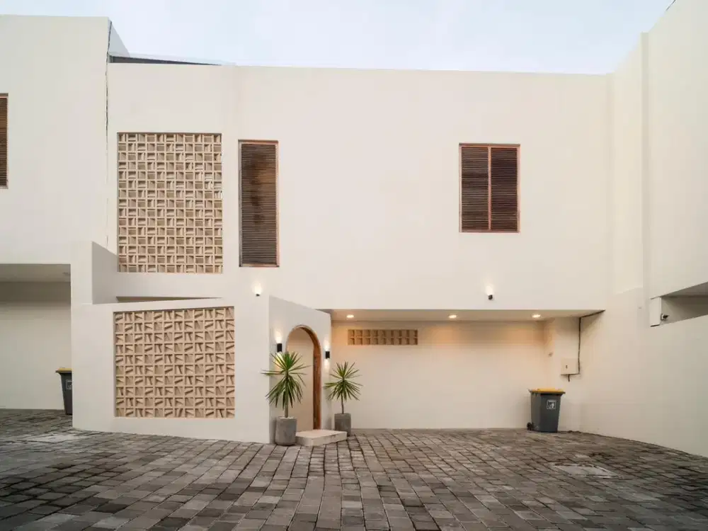 BRAND NEW VILLA 2 LANTAI DI CANGGU KUTA UTARA DEKAT PANTAI BERAWA