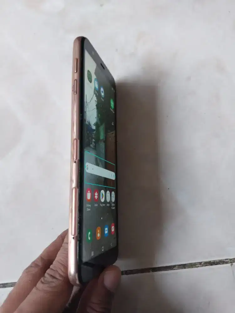 Samsung Galaxy J4+