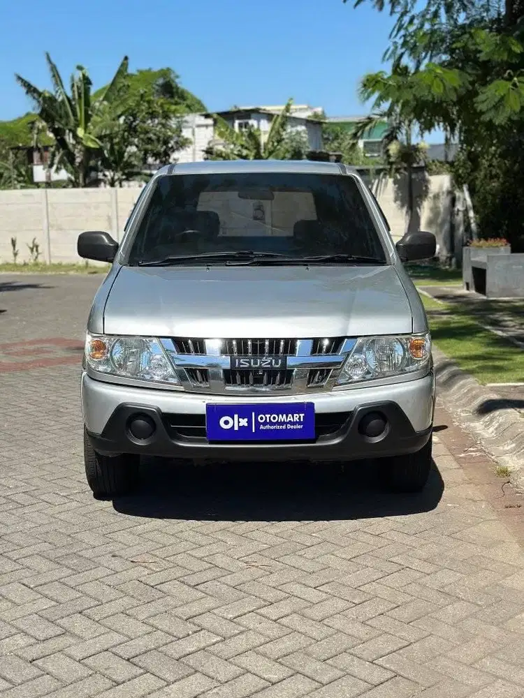ISUZU 2011 PANTHER LM 2.5 DIESEL SILVER
JL.RAYA KENJERAN 286