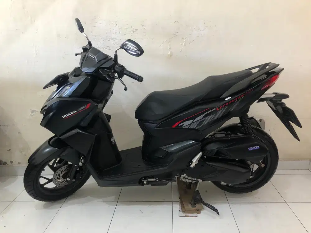 Honda Vario 160 CBS Th.2025 black!!