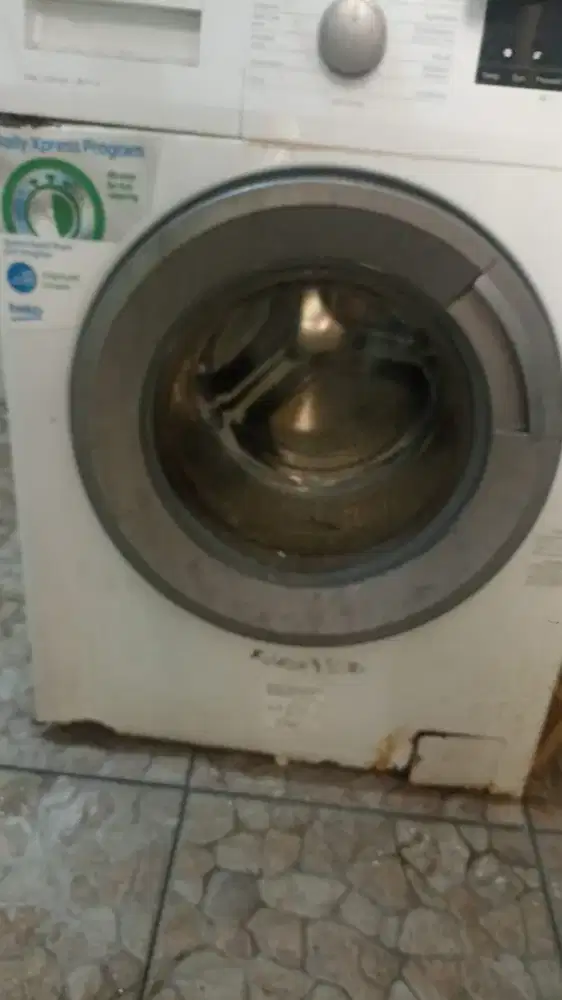 Mesin cuci front loading - mesin drum normal rangka karatan