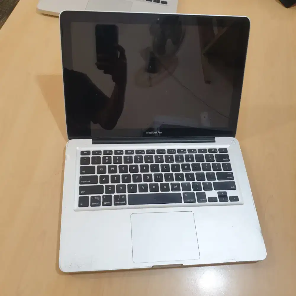 CASING MACBOOK PRO 2012 - A1278 - LCD BAGUS