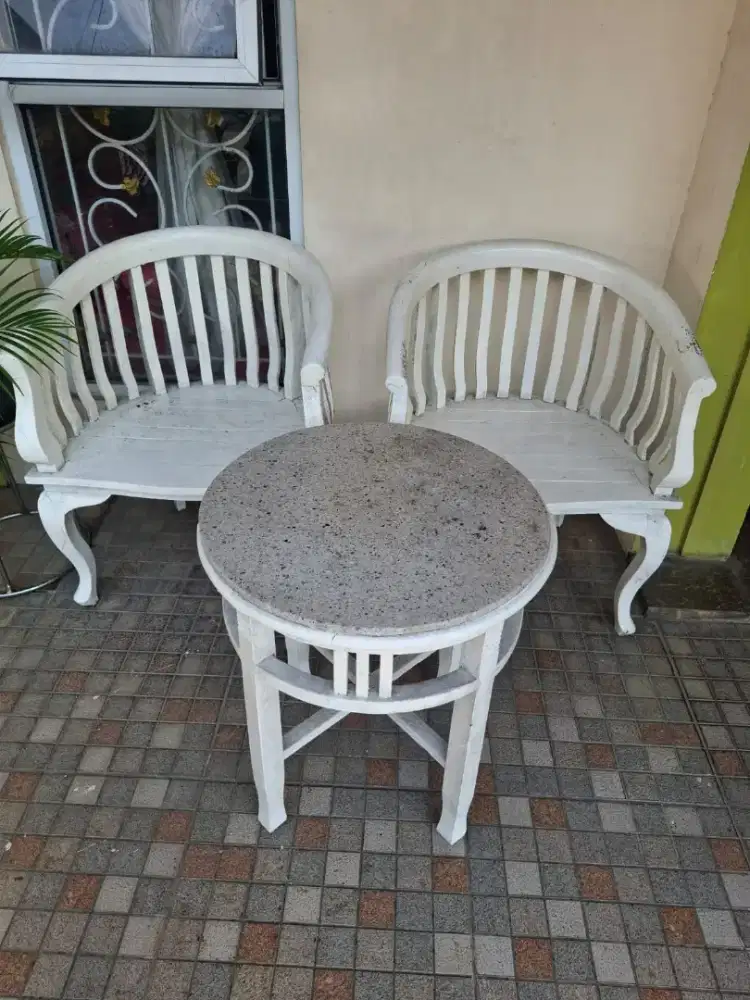 Meja Teras Kayu Jati