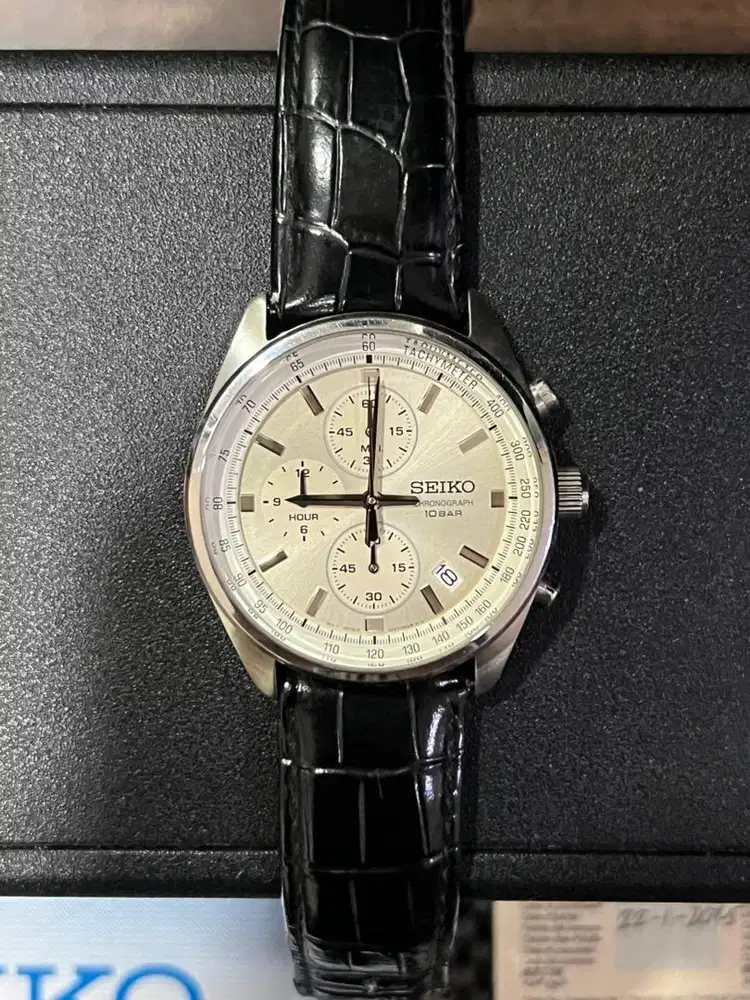 Seiko Classic SSB383P1