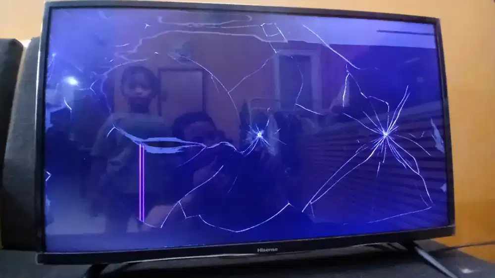 Smart Tv pecah LCD
