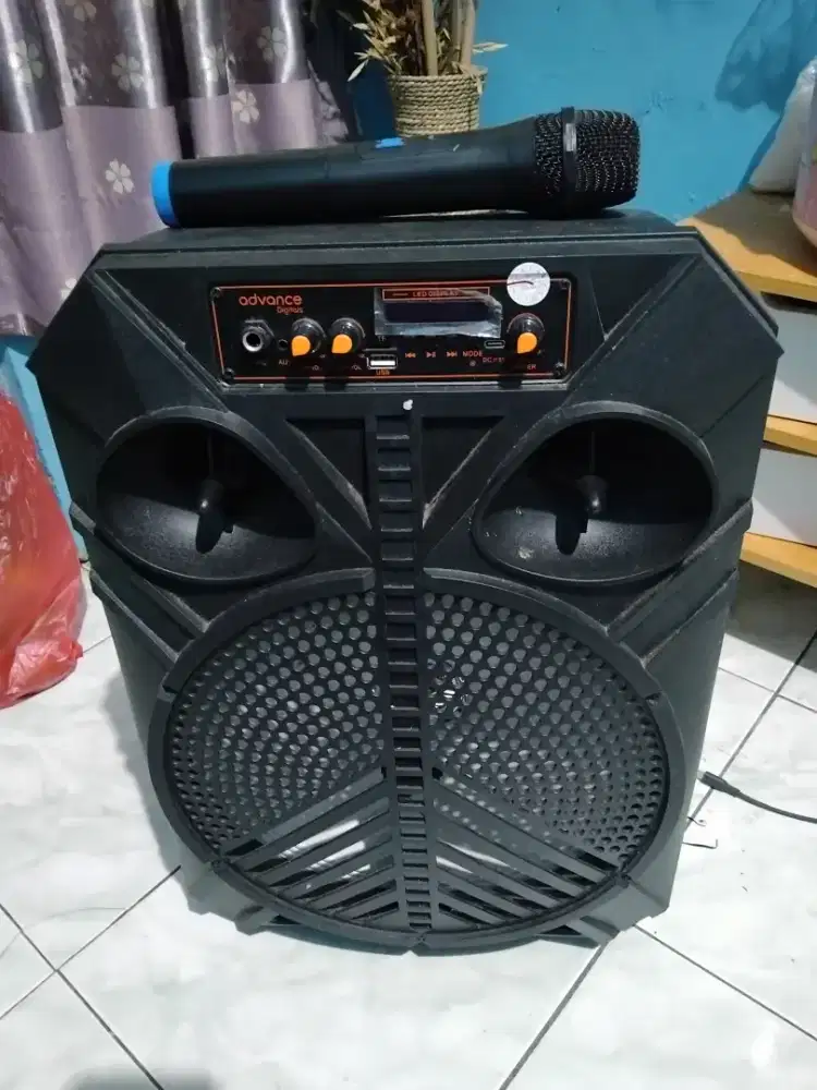 Speaker bluetooth