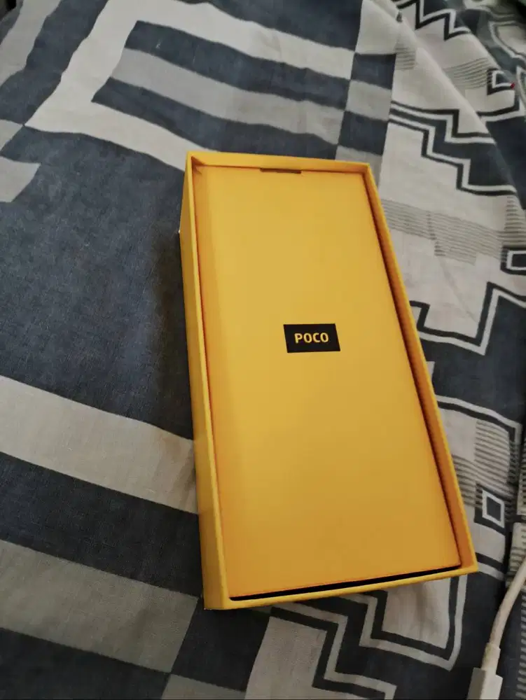 Poco x6 pro hitam