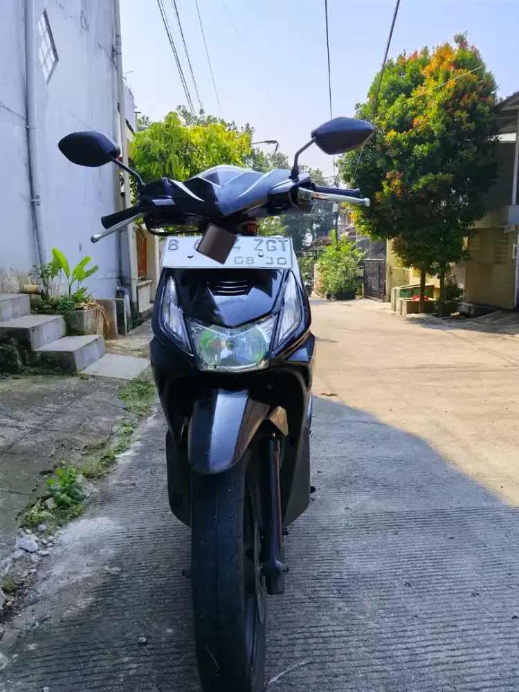 Dijual honda beat karbu 2010