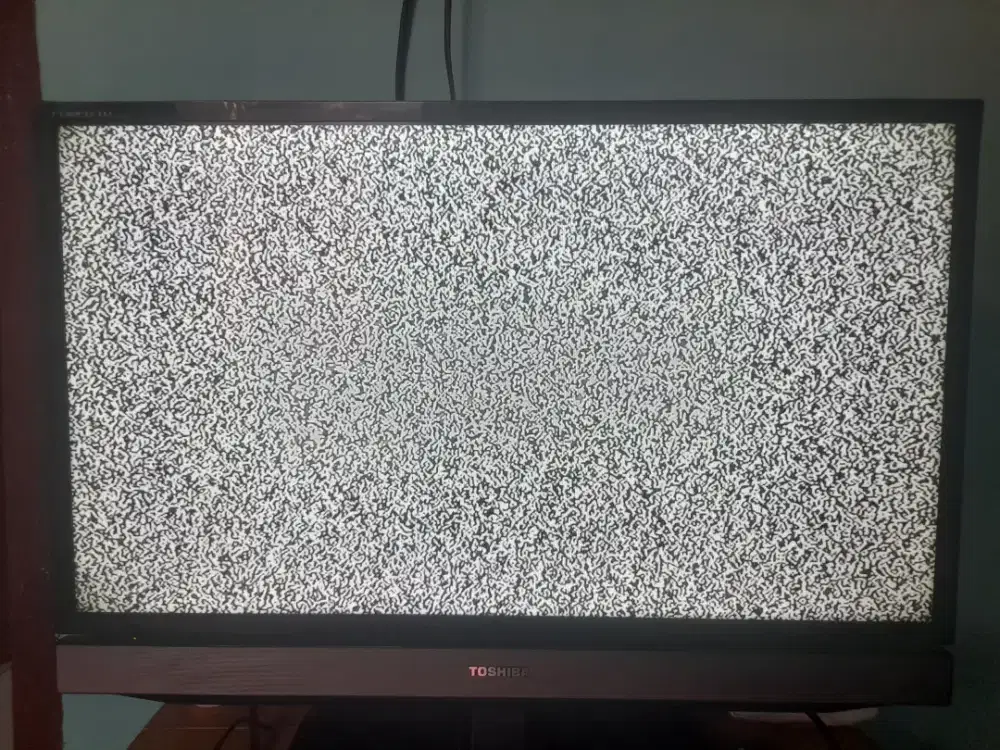 Tv LED Thosiba 29in analog normal