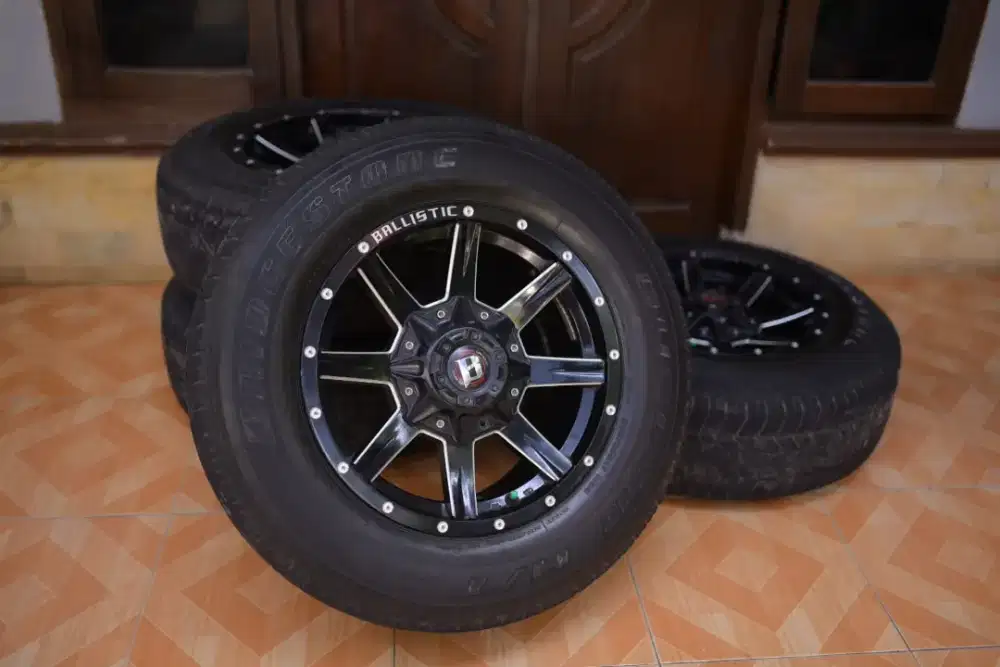 velg+ban merek Ballistic ring 17 
Ban BRIDGSTONE DUELER H/T