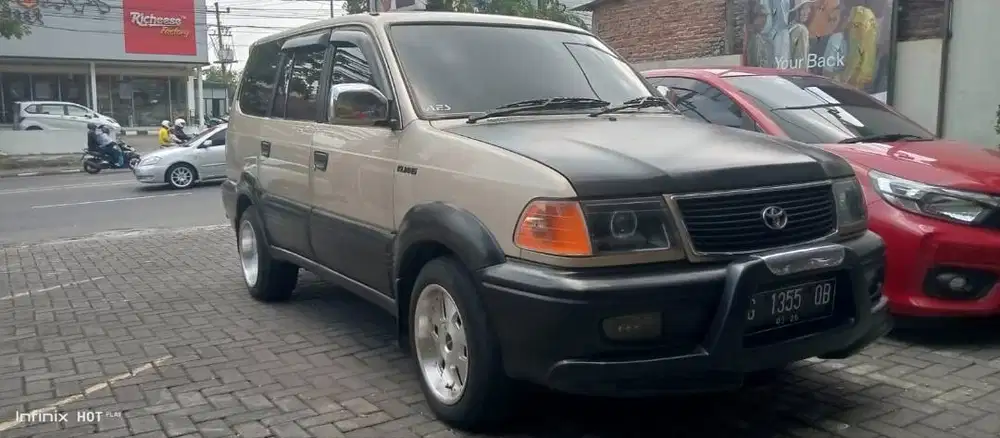 Jual mobil keluarga kijang krista 2001 istimewa