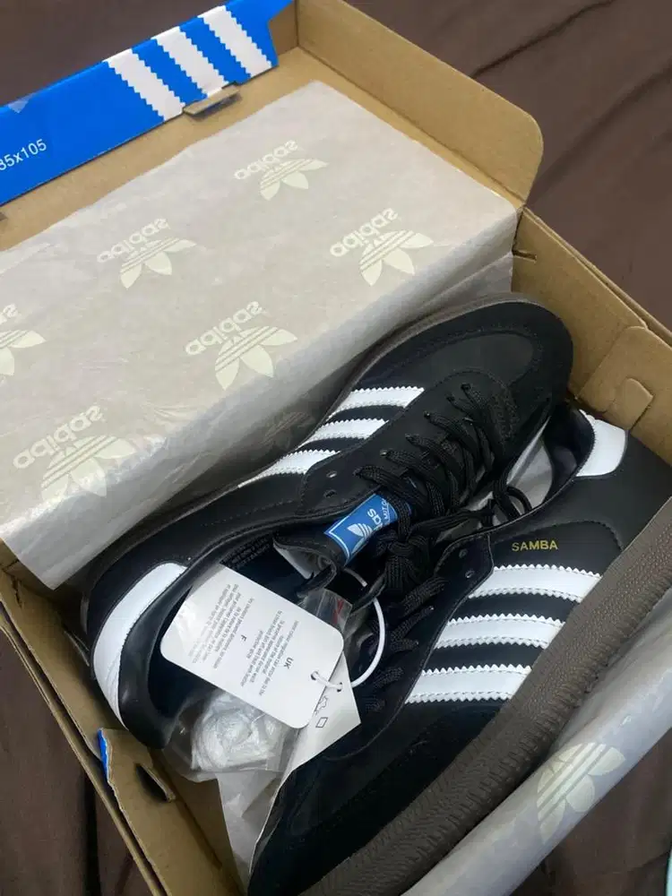 Adidas Samba Black strip White