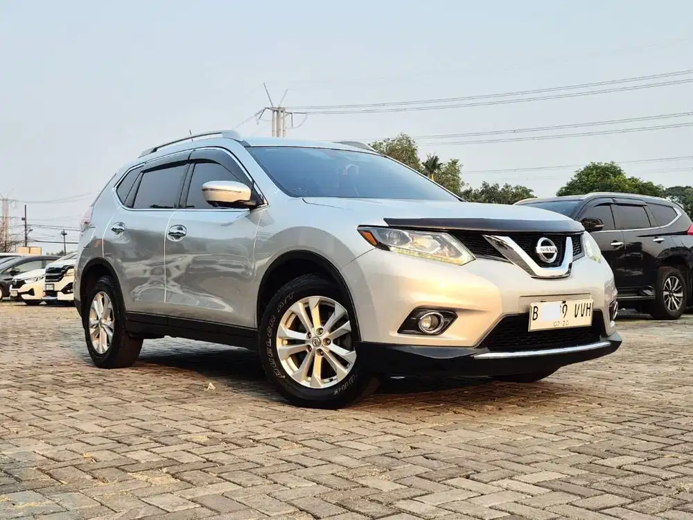 NISSAN X-TRAIL 2.0 AT 2015