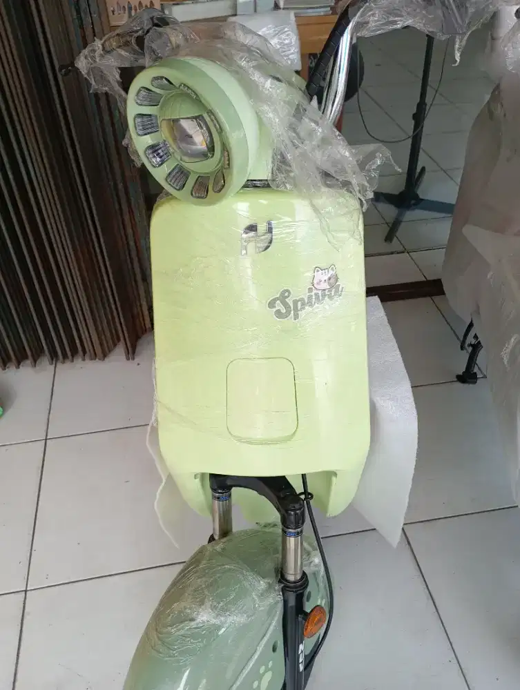 Sepeda listrik Nuv SPIVA f1