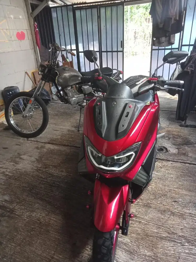 NMAX 2016 merah