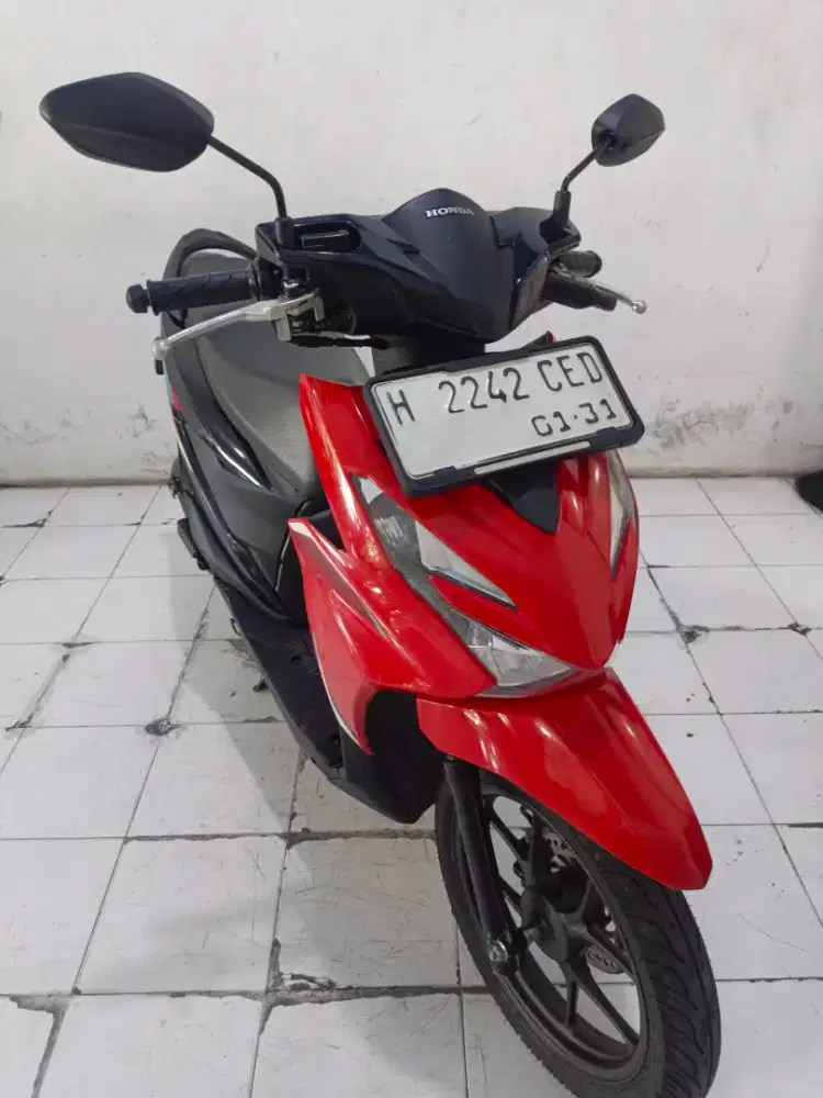 new beat 2025 merah hitam