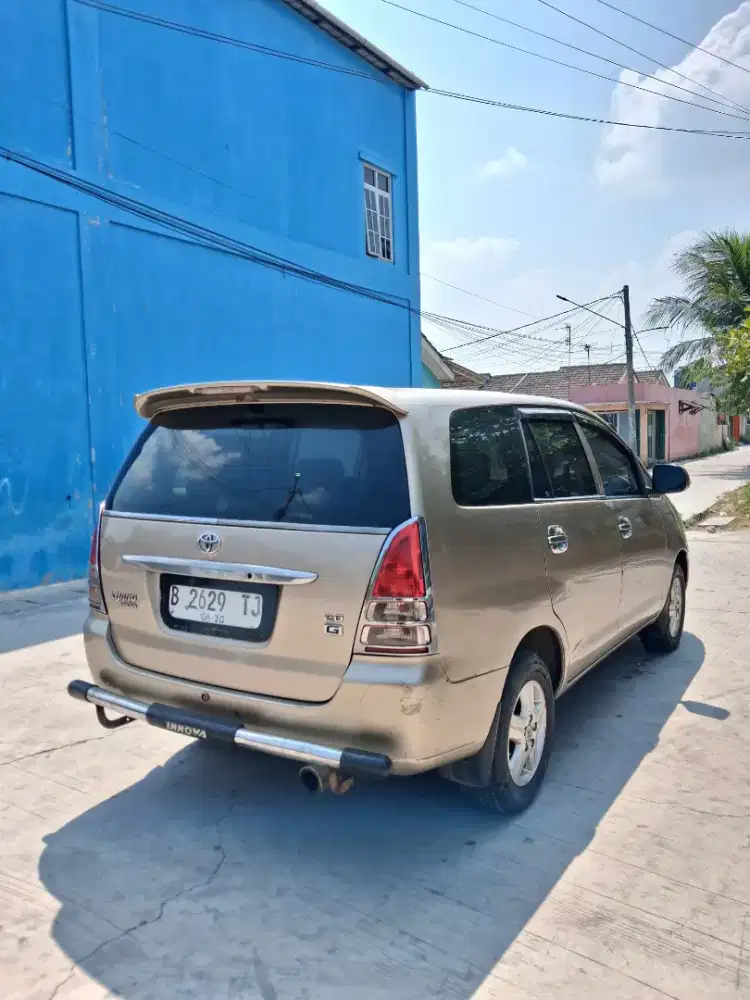 Toyota Innova E mt 2005