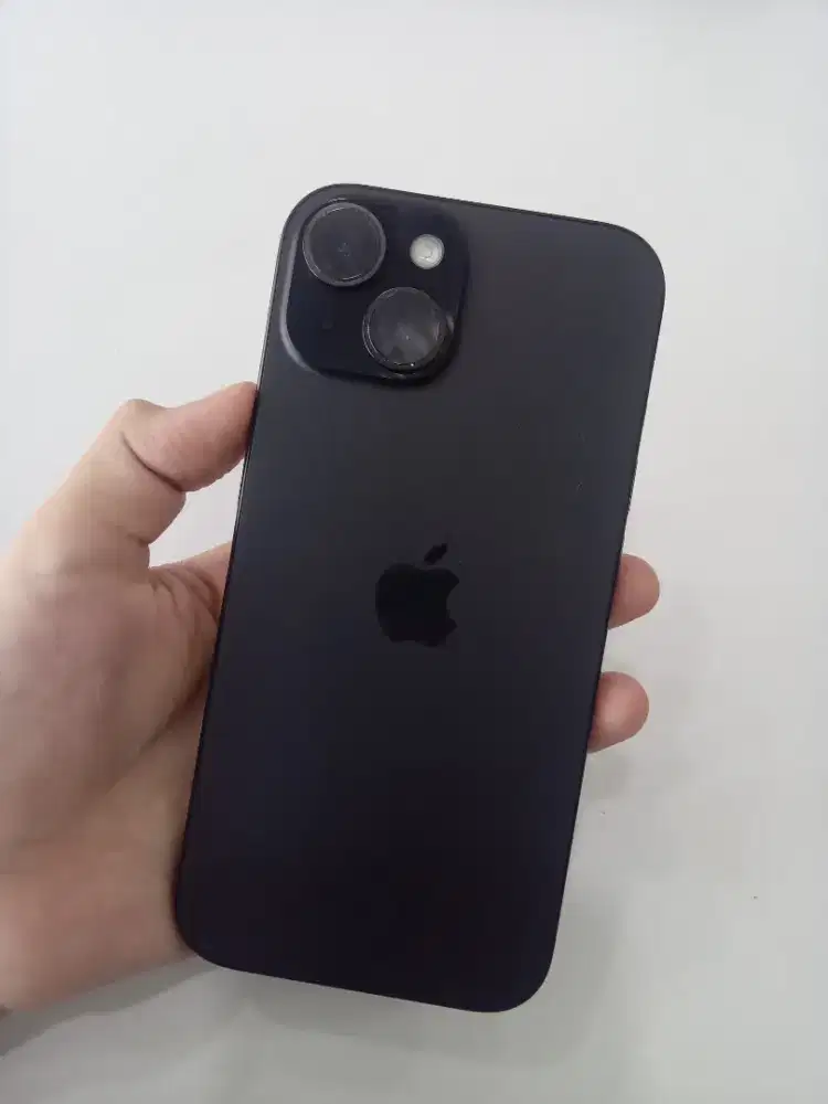 iPhone 15 128GB