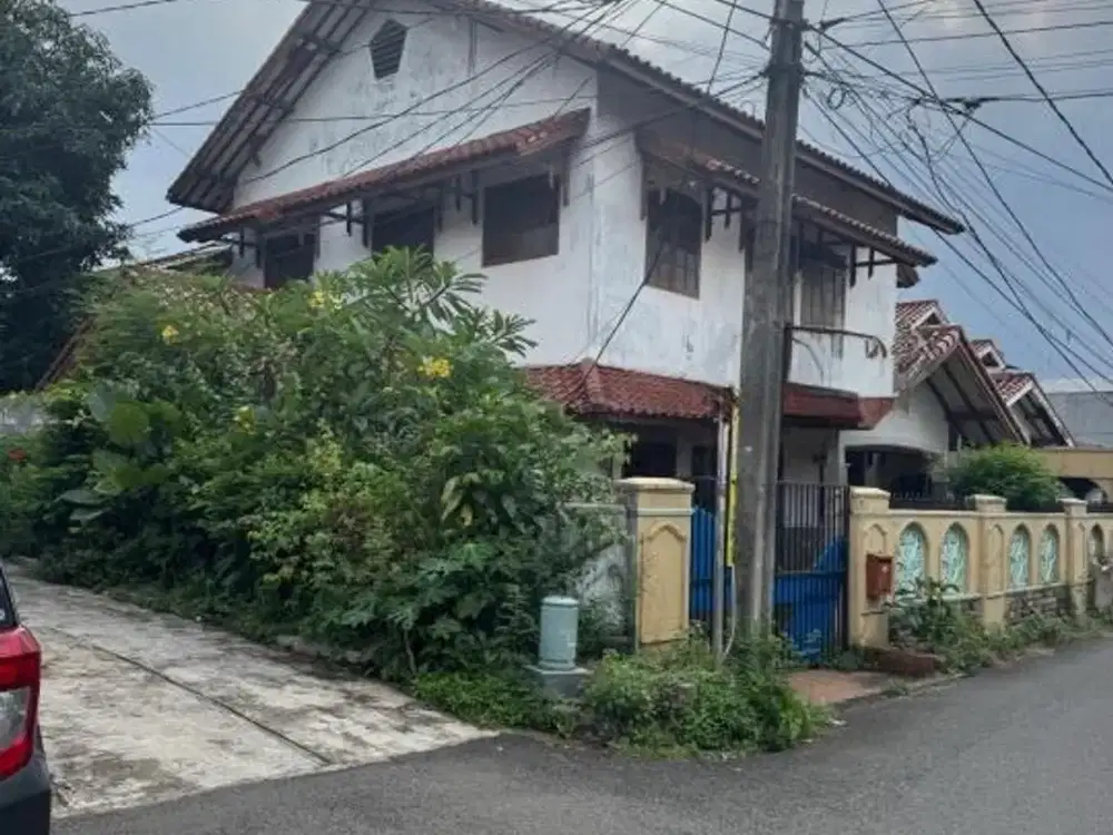 Rumah Hook 2 Lantai, Dataran Tinggi. Dalam Komplek Kemanggisan, Arjuna Selatan, Jakarta Barat