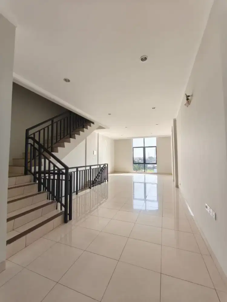 Sewa Ruko Baru 3 Lt Siap Usaha Summarecon Crown Gading Bekasi