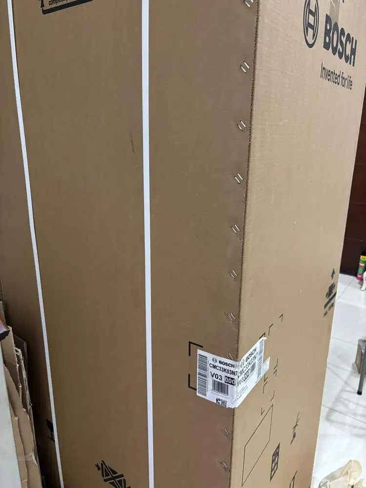 DIJUAL kulkas BOSCH Seri 4 BARU SEGEL, GAJADI PAKAI
