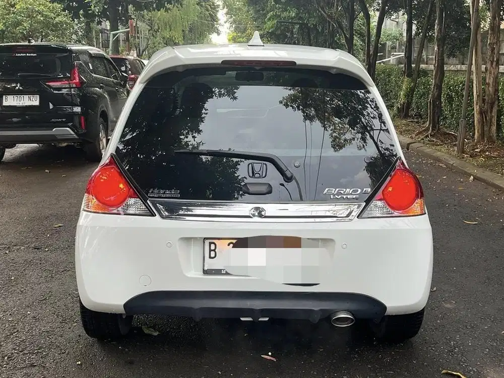 DIJUAL BRIO PUTIH 1.2 E SATYA