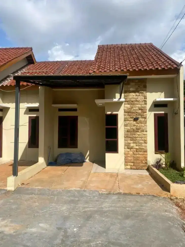 rumah baru nempel jalan raya di mampang depok