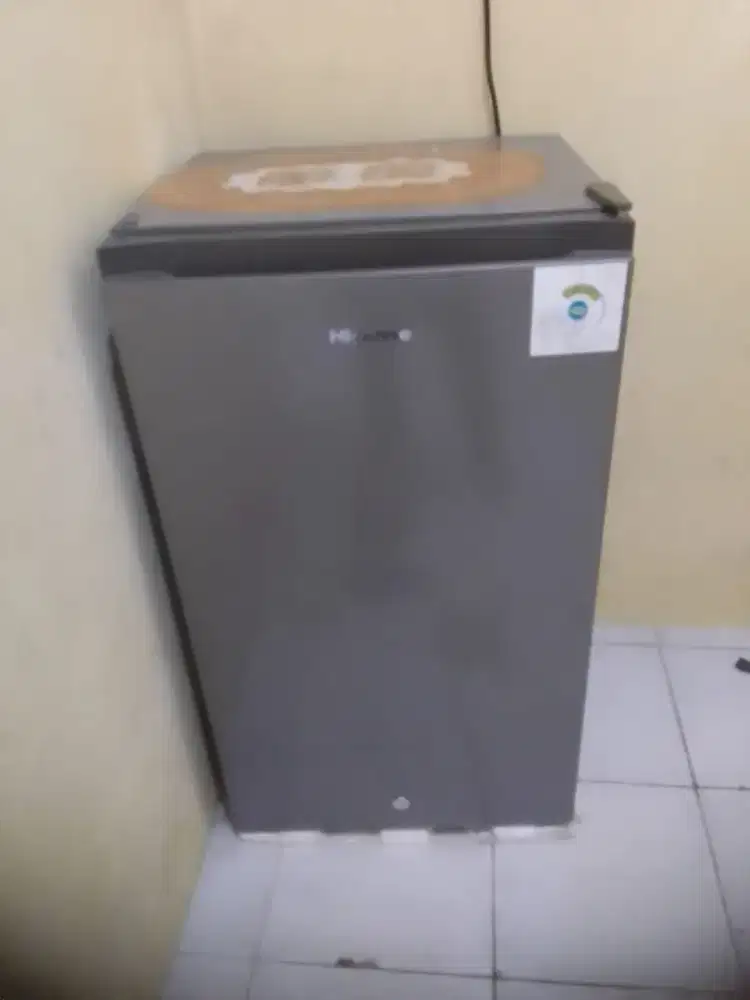 KULKAS HISENSE 1 PINTU