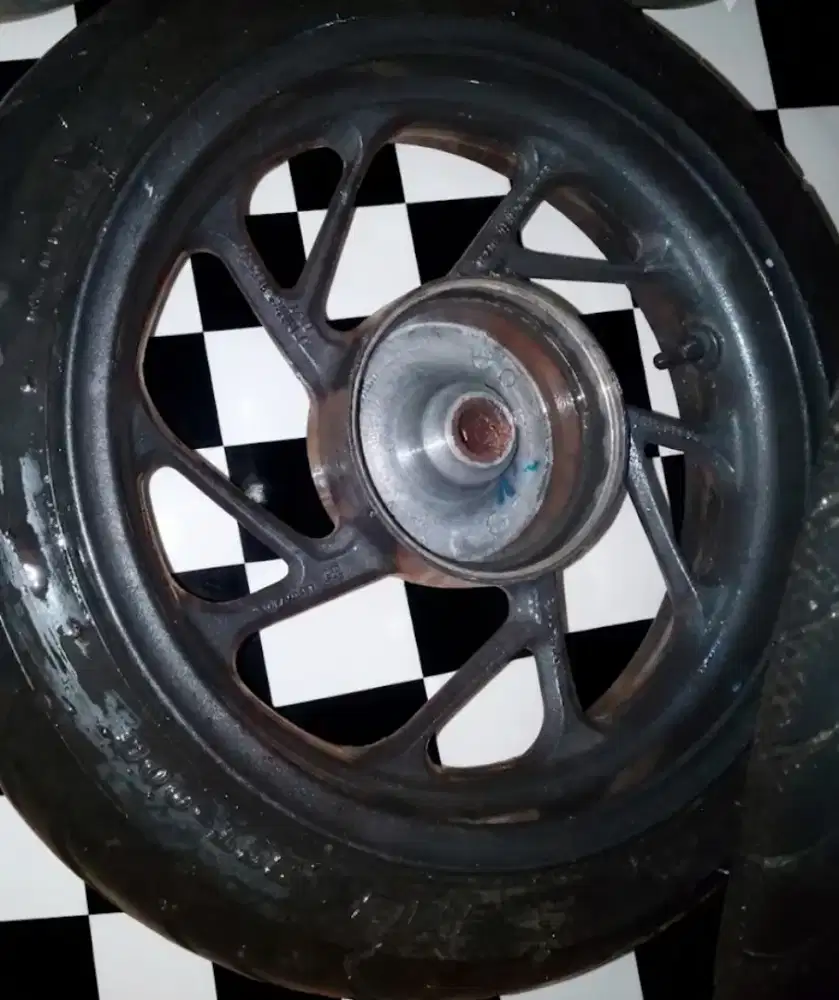 Velg vario 160 dan ban Depan belakang