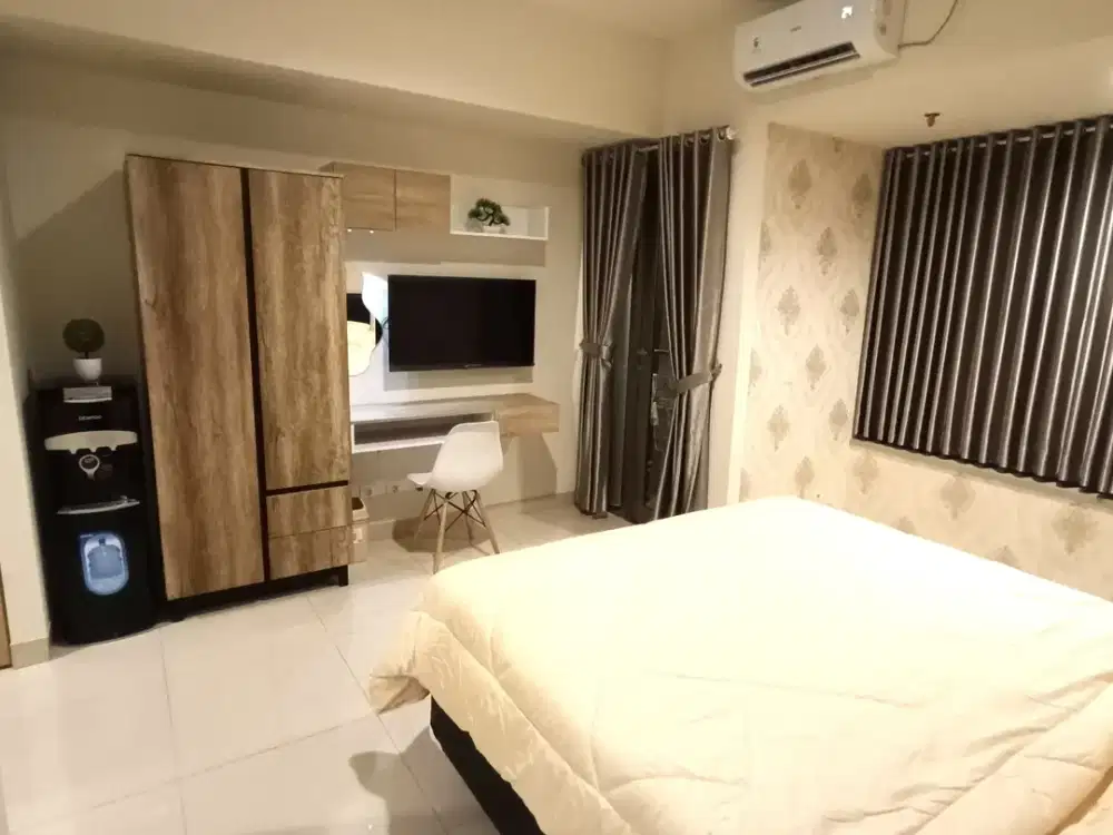 Apartemen PINGGIR TOL, Full Furnished View CITY, Berada di Pusat Kota Lippo Cikarang, Akses Mudah, Aman & Nyaman