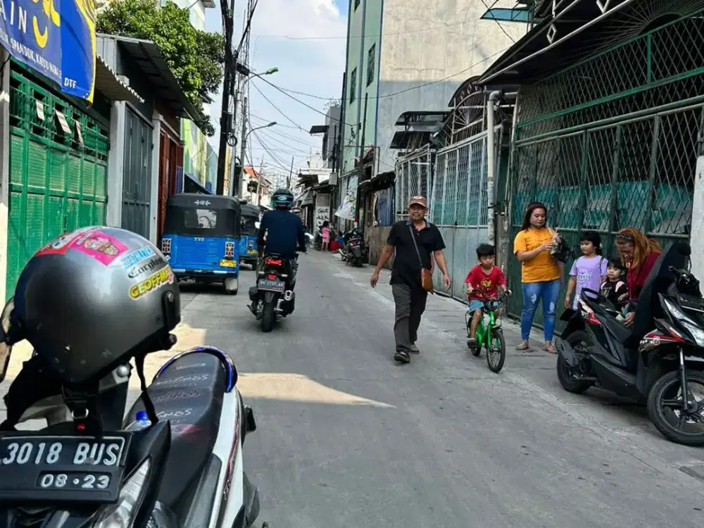 Dijual Dibawah Harga NJOP Tanah dan Gudang di Jl KH Moh Mansyur