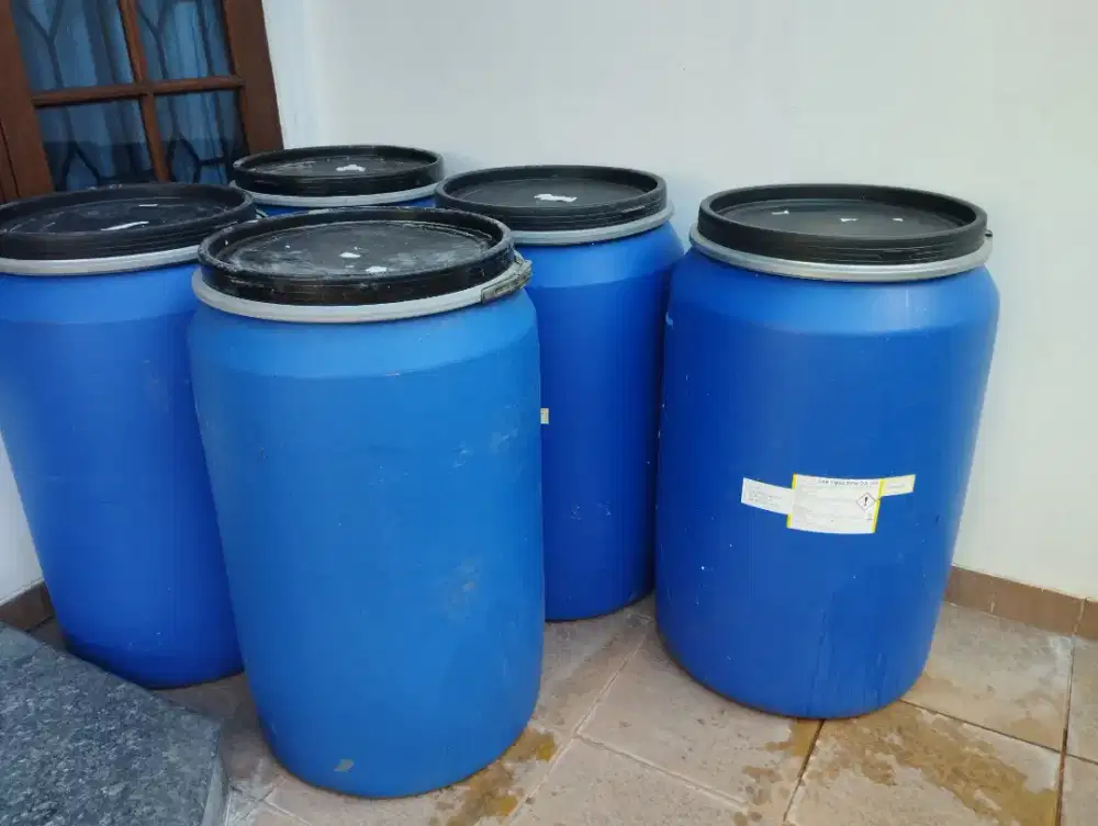 Drum plastik tebal 200 kg tutup lebar