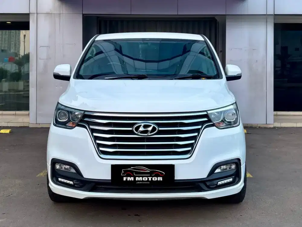 Hyundai H1 H-1 Royale Diesel 2019 AT 2.5, Km 77Ribu, Pajak Panjang