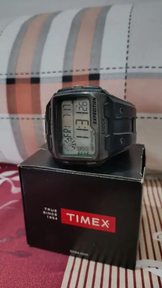 Timex Expedition Grid Shock TW4B02500 second