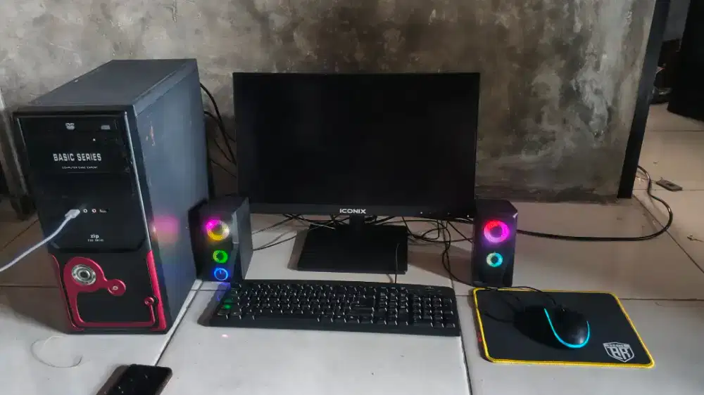 Komputer PC i3 RAM 8GB SSD Set Lengkap Monitor 22 inch Mulus