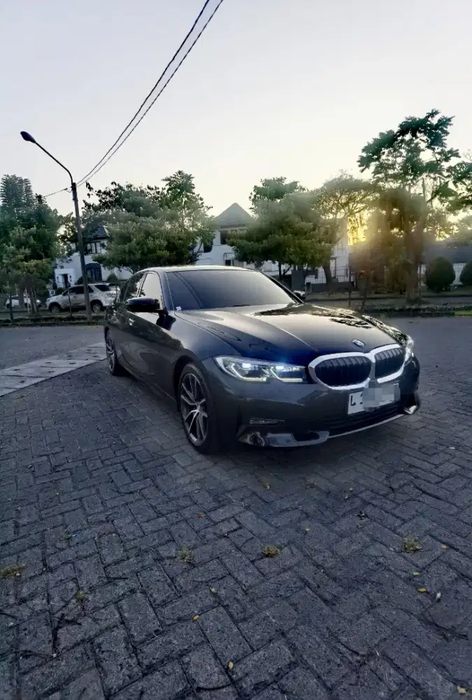 Bmw 320i 2021 sportlow km