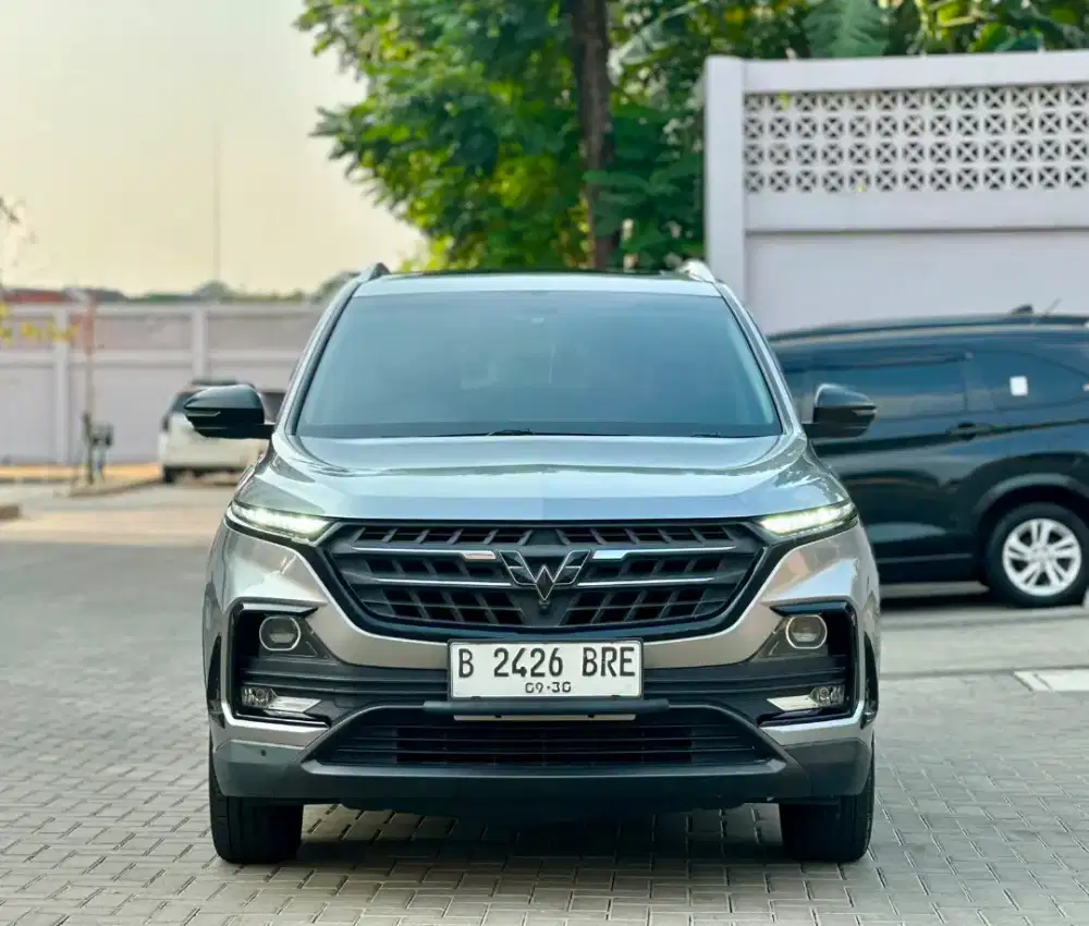 WULING ALMAZ 1.5 EXCLUSIVE 7 SEATER AT 2020 SILVER