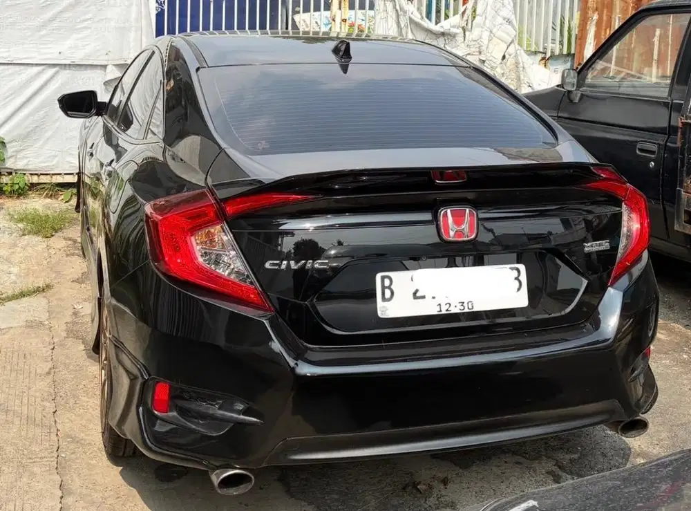 JUAL SANTUY civic turbo es 2016 matic