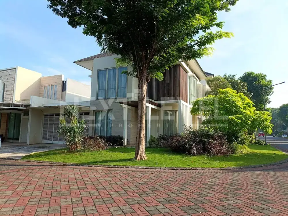 Disewakan rumah di Pakuwon indah Surabaya barat