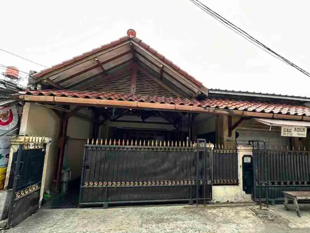Dijual Rumah 1,5 Lantai di Kebayoran Lama Jakarta Selatan