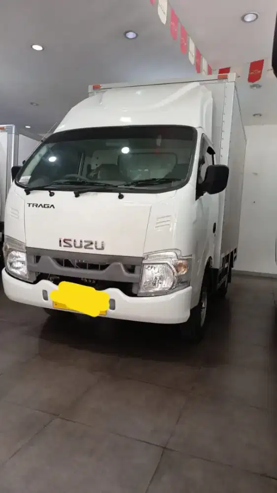 Isuzu traga box